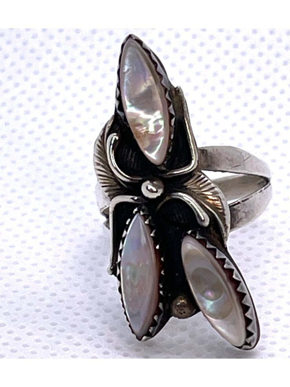 Native American Sterling Silver Mother Of Pearl Ring Statement Signed LW Sz 5.25 - Picture 12 of 16